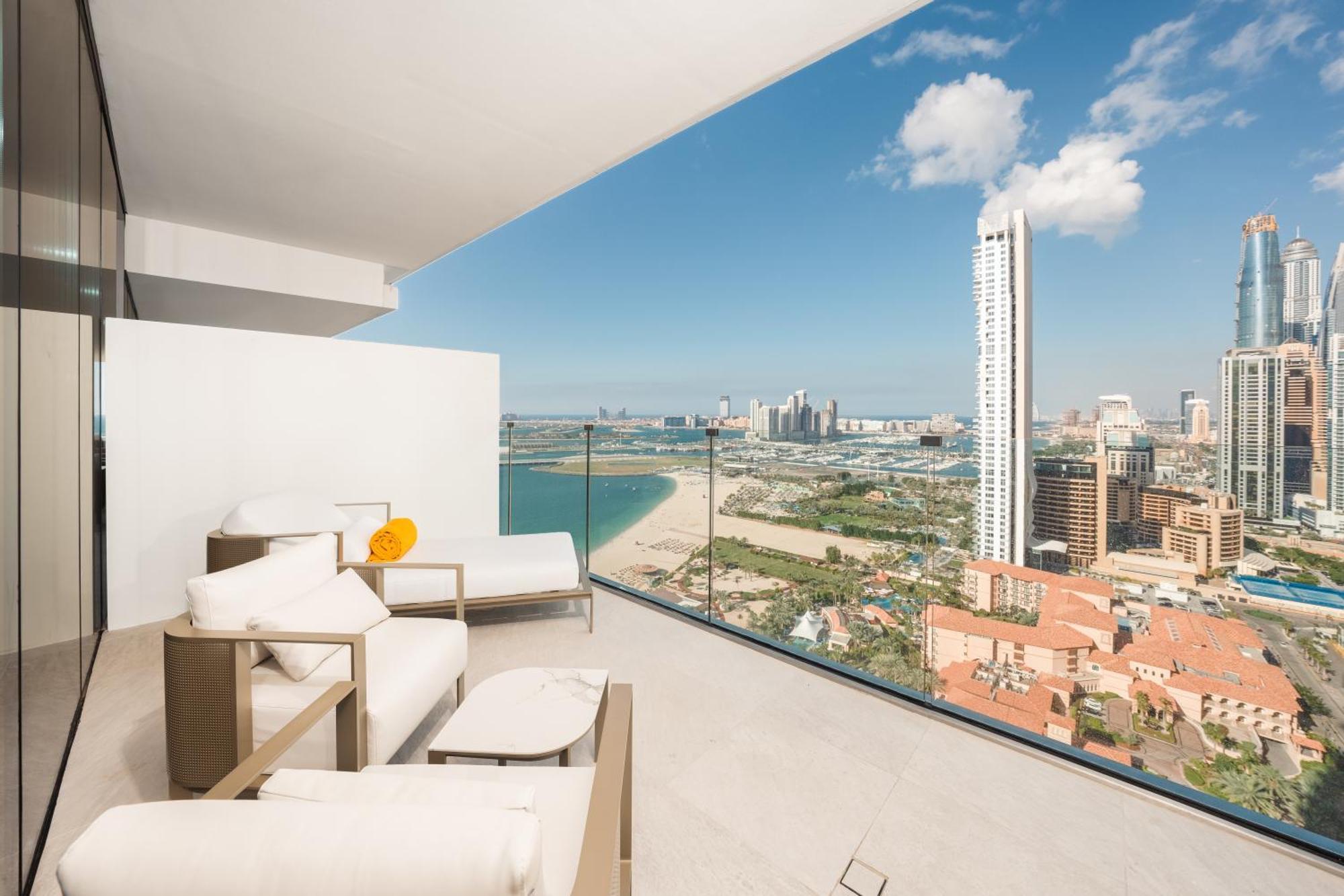 Five Luxe Hotel Dubai Bagian luar foto View from the balcony of a typical apartment